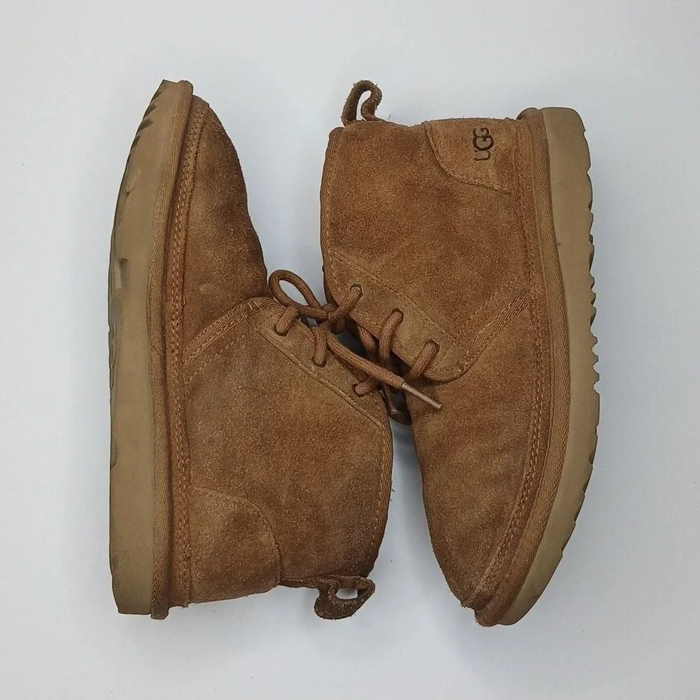 UGG Neumel Chukka Boots Kids Size 4 Chestnut Brown Suede Lace Up 1017320K‎